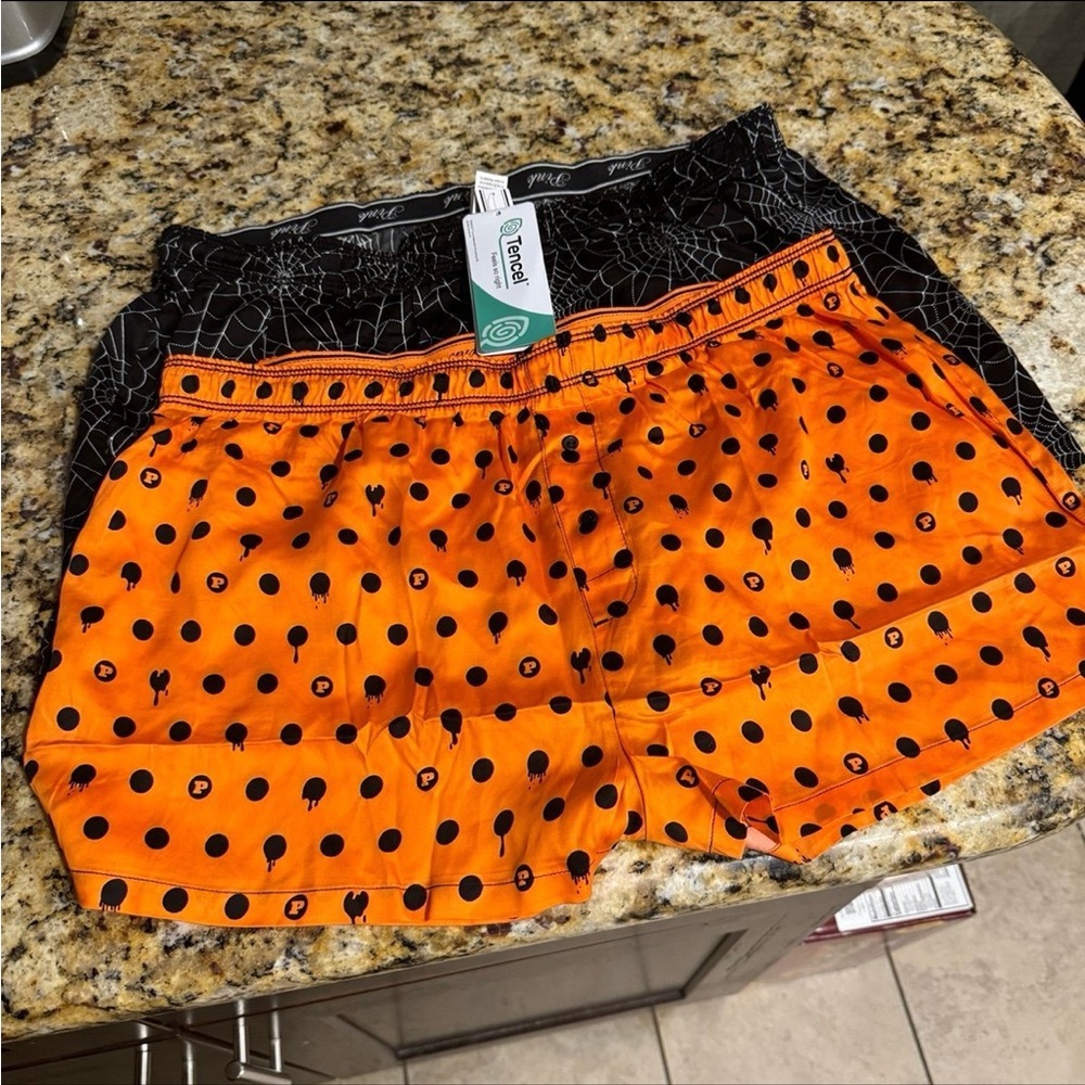 ✨ Victorias Secret PINK NWT Halloween FLANNEL BOXY PAJAMA SHORTS Bundle